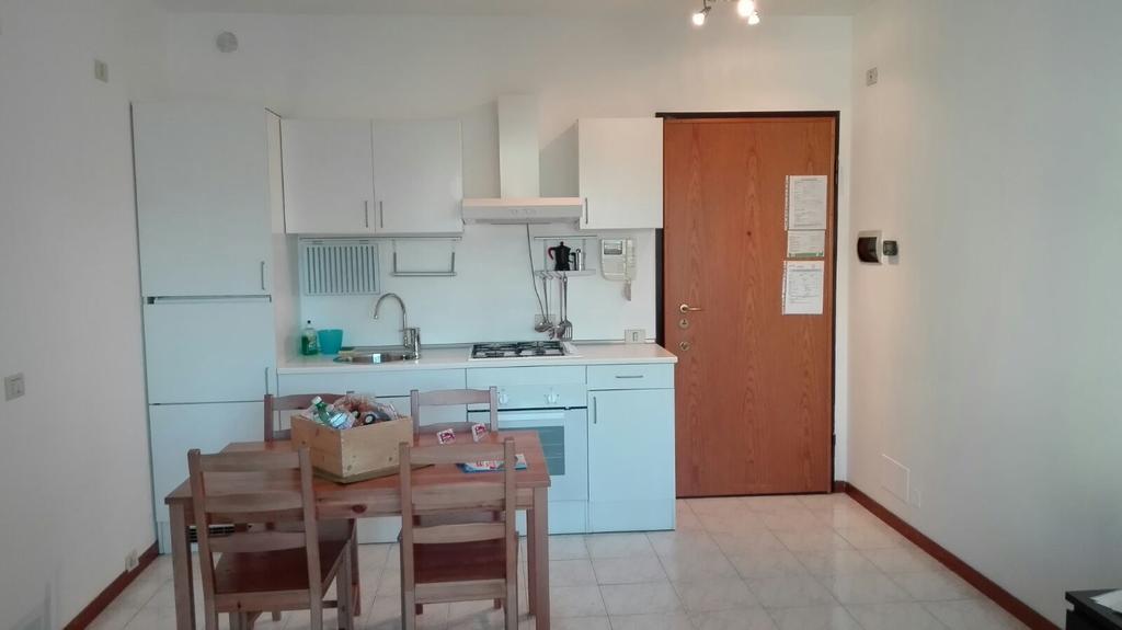 Bed & Bacco Apartment แบร์กาโม ภายนอก รูปภาพ