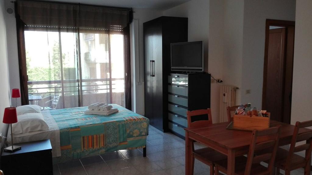 Bed & Bacco Apartment แบร์กาโม ภายนอก รูปภาพ